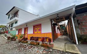 Bareque Hostal